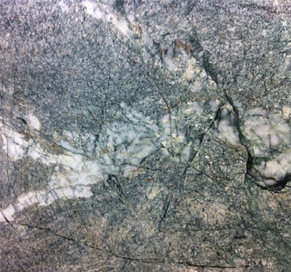 Del Mare Granite (Бразилия)